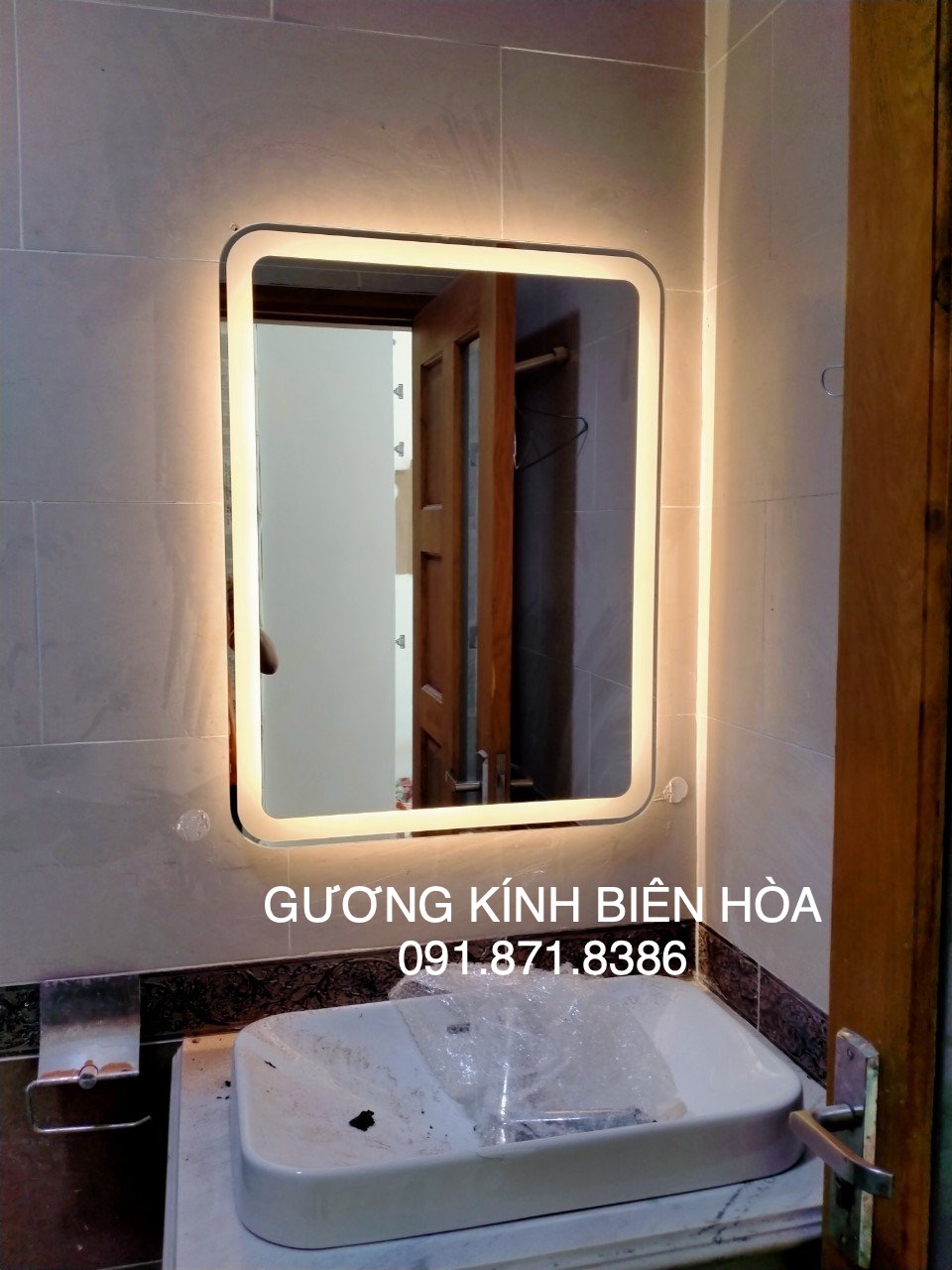 Gương đèn led cảm ứng nhà tắm Biên Hòa Đồng Nai