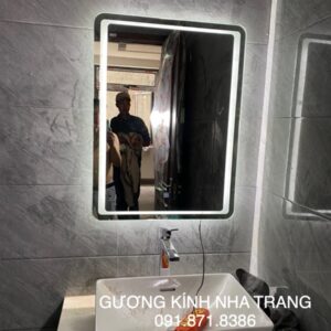 Gương đèn led hình chữ nhật nhà tắm Nha Trang Khánh Hòa