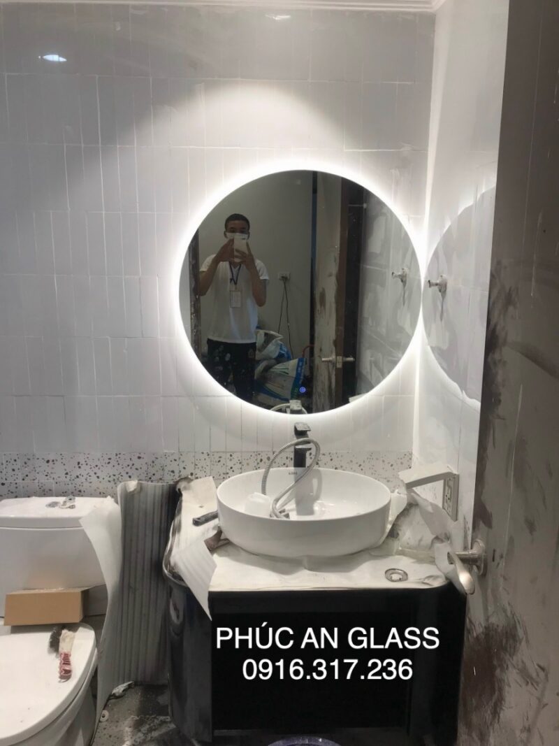 Gương nhà tắm treo tường có đèn led Hải Dương